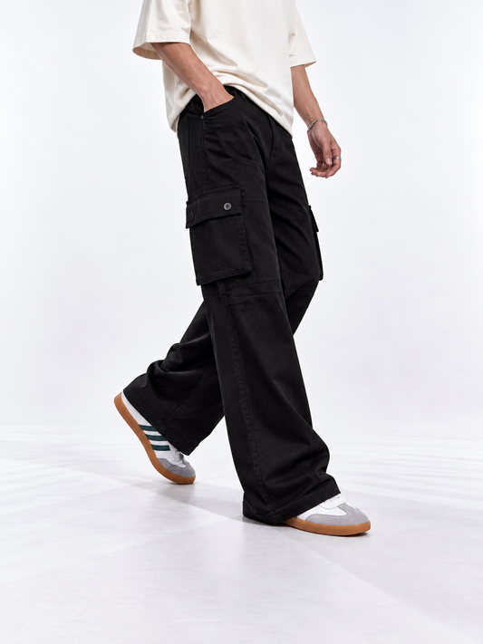 Black Wide Utility Cargo