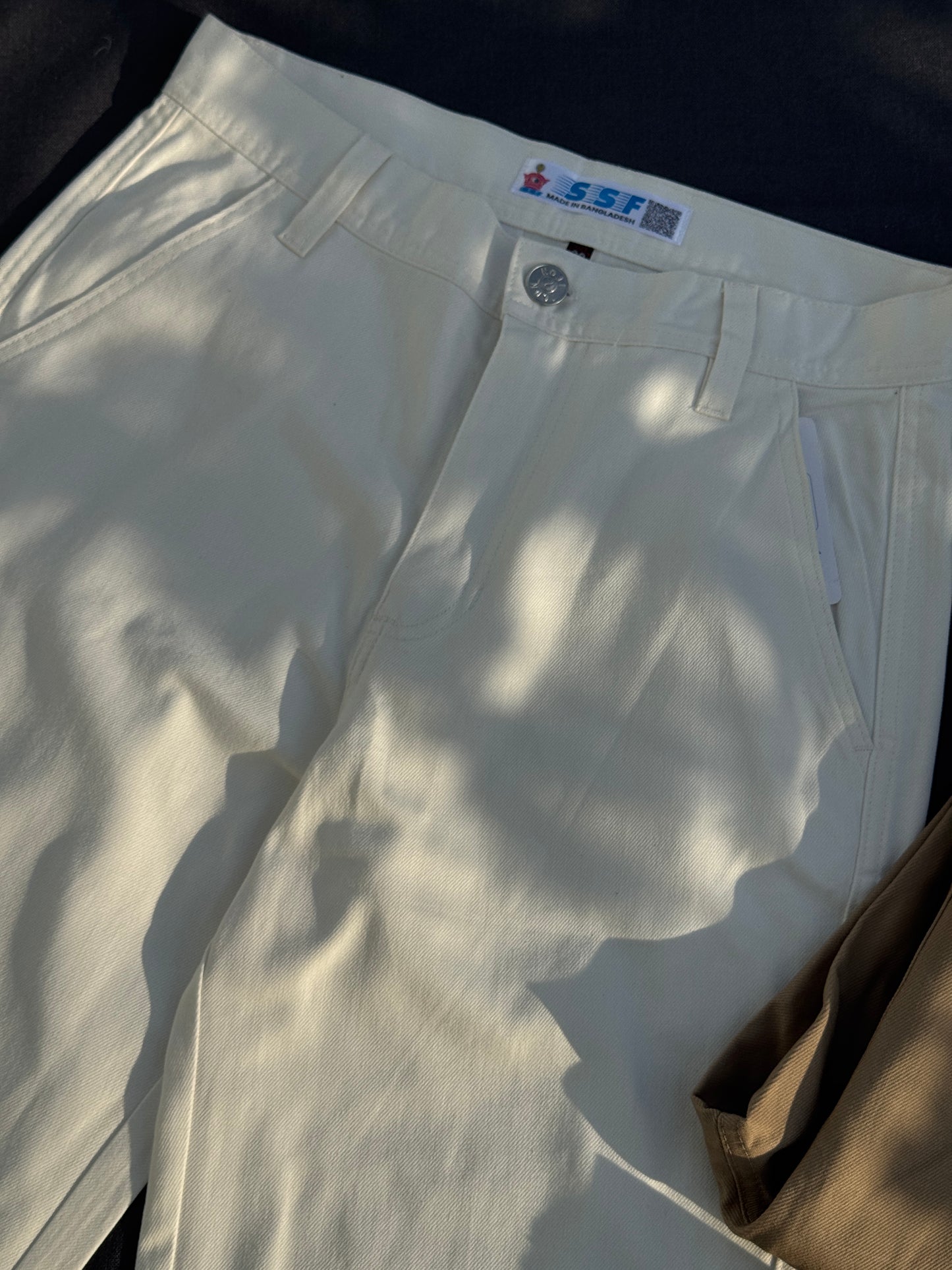STRAIGHT CUT TWILL
