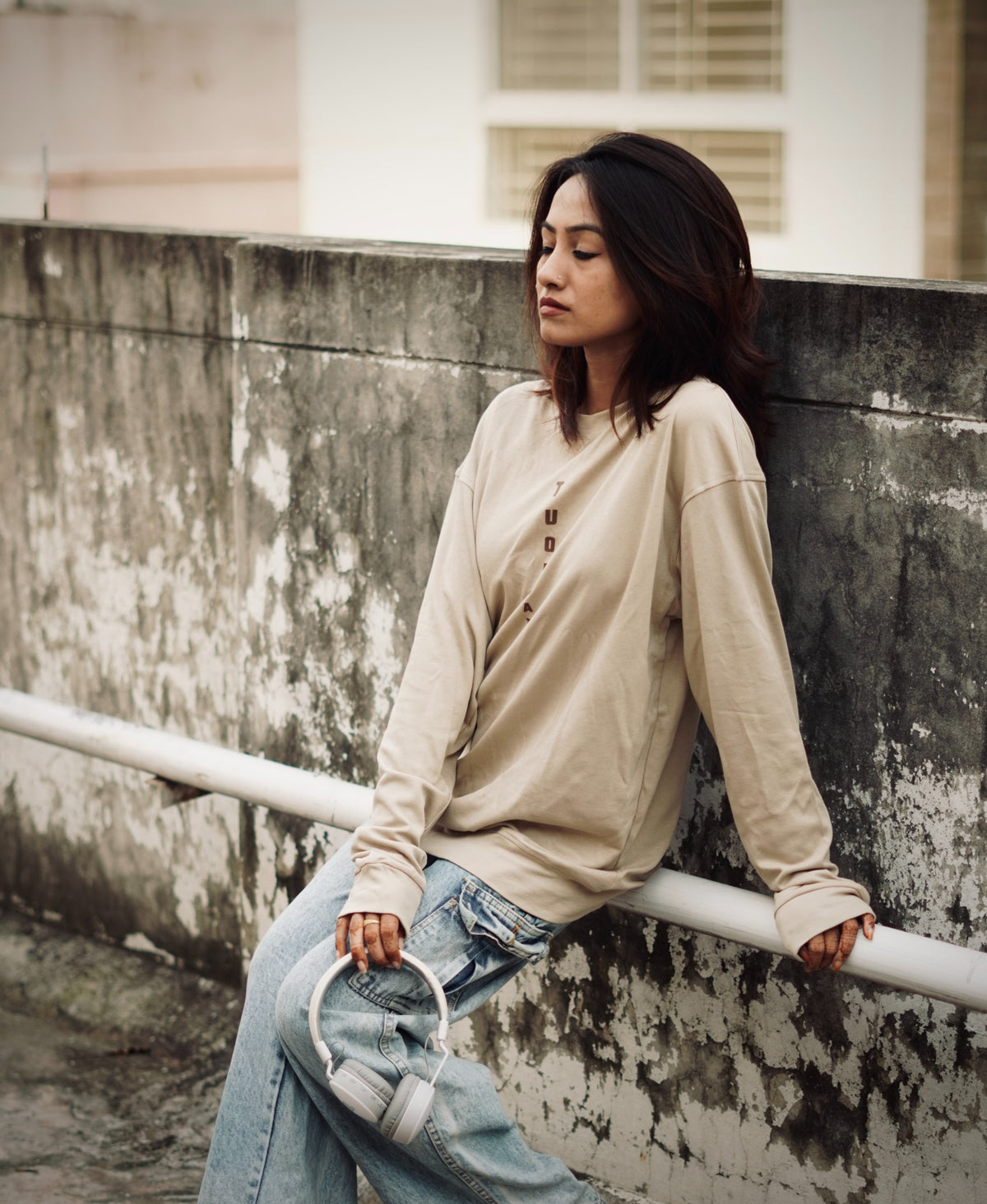 Beige graphic sweatshirt